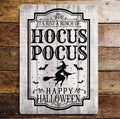 Plaque en métal Hocus Pocus Happy Halloween: 16 x 24 pouces