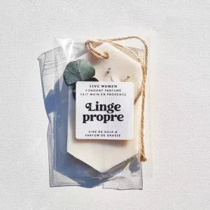 FIVE WOMEN - Suspension cire Linge propre